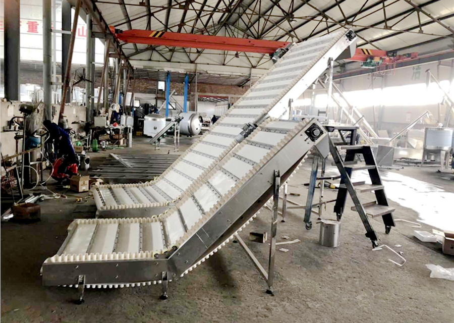 爬坡輸送機8_副本.jpg 爬坡輸送機8_副本.jpg